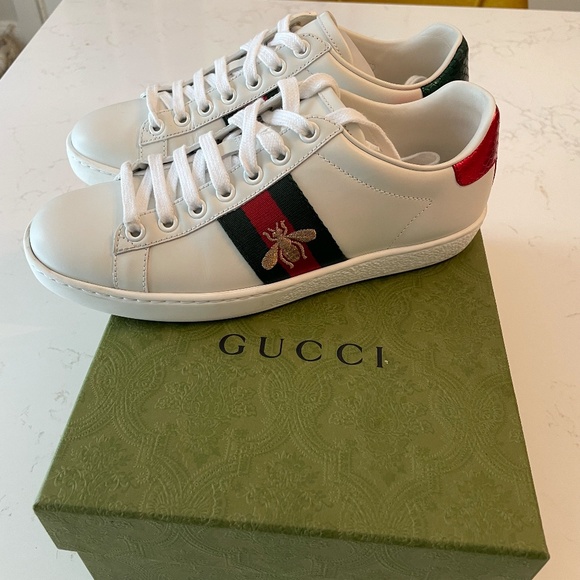 Gucci Ace Sneakers - Size 35, like new in pristine condition! - Picture 2 of 8